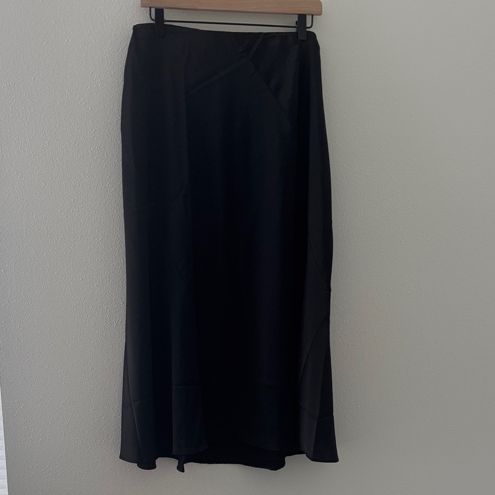 Elegant Black Women's Skirt